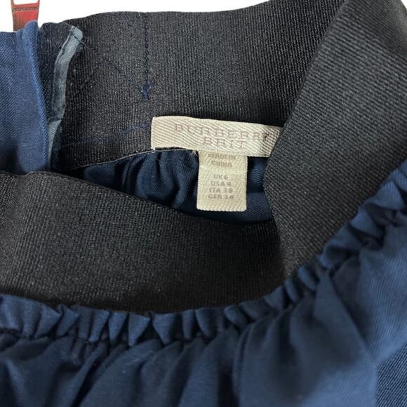Burberry Brit Wool Twill Elastic Waist Skater Skirt with Exposed Zippers Size 4 - Picture 7 of 7